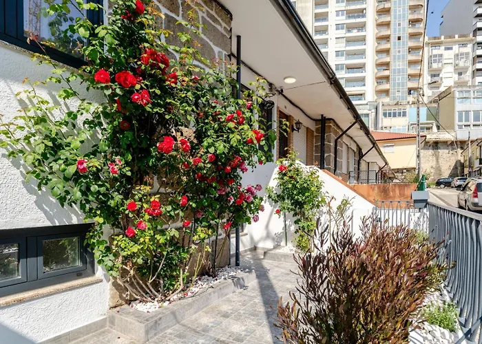 Dom wakacyjny Hostwise - Quinta Do Vintem W/ Terrace Near Wow Vila Nova de Gaia