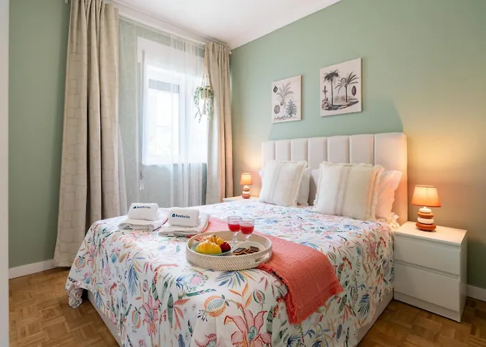 Tatil Evi Hostwise - Quinta Do Vintem W/ Terrace Near Wow Vila Nova de Gaia